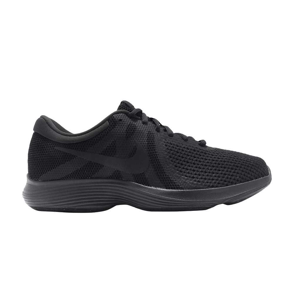 revolution-4-triple-black-908988-002