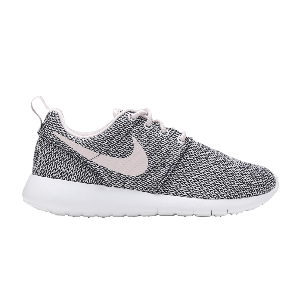 roshe-one-gs-barely-rose-599729-414