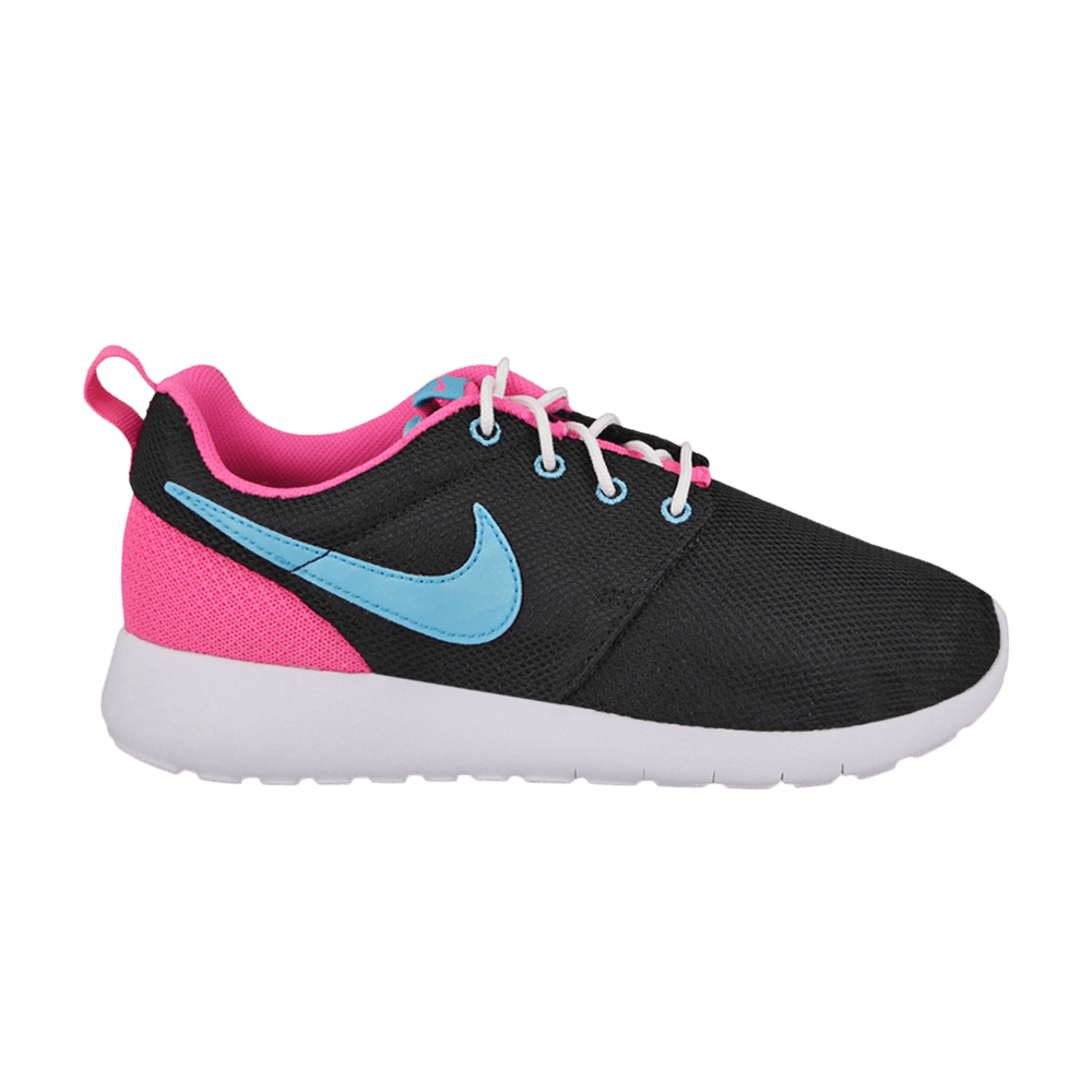 Кроссовки Nike Roshe One GS 'Black/Pink Blast'