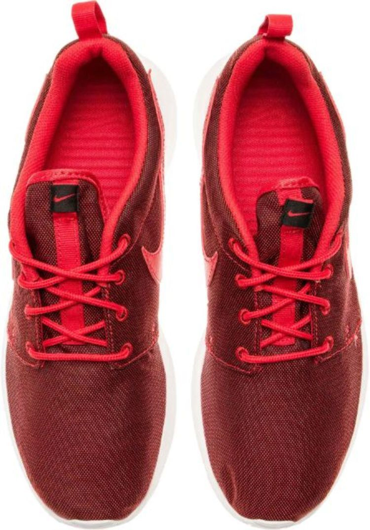 Кроссовки Nike Roshe One Premium 'University Red'