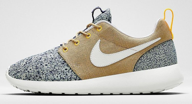 Кроссовки Nike Wmns Roshe One 'Liberty'