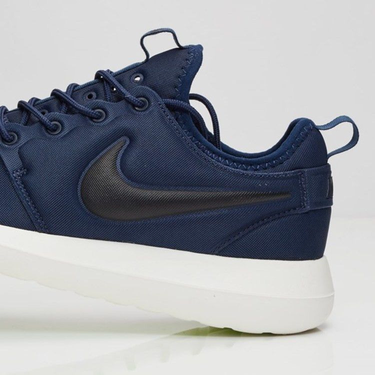 Кроссовки Nike Roshe Two 'Midnight Navy'