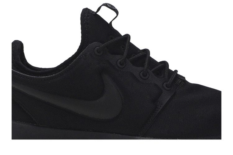 Кроссовки Nike Roshe Two 'Triple Black'
