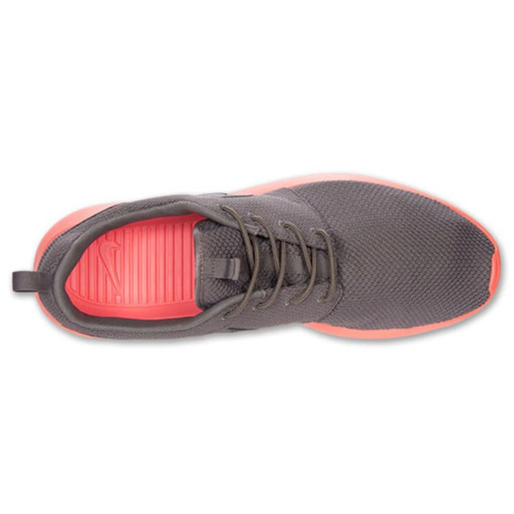 Кроссовки Nike Roshe One 'Soft Grey Crimson'