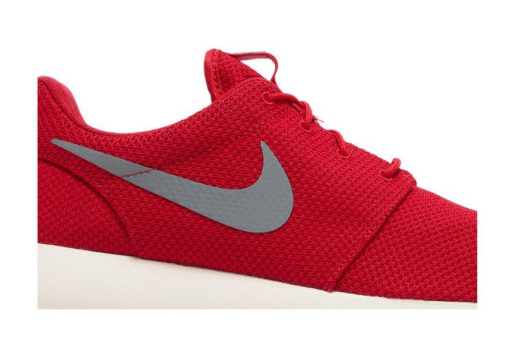 Кроссовки Nike Roshe One 'Sport Red'