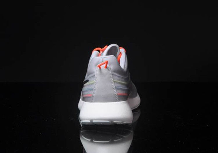 Кроссовки Nike Rosherun DYN FW QS 'Strate Grey'