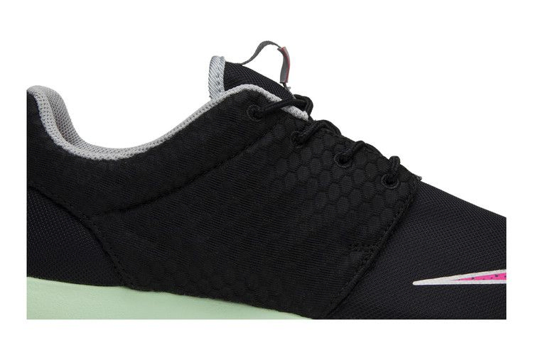 Кроссовки Nike Roshe One FB 'Yeezy'