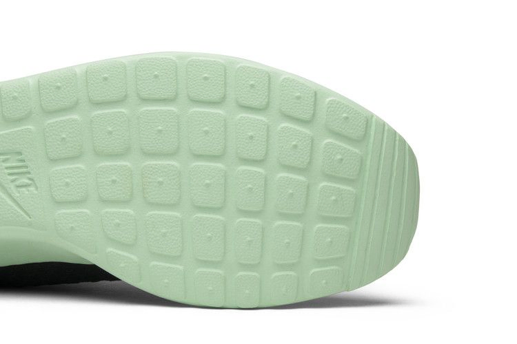 Кроссовки Nike Roshe One FB 'Yeezy'