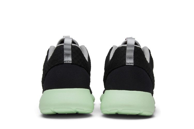 Кроссовки Nike Roshe One FB 'Yeezy'