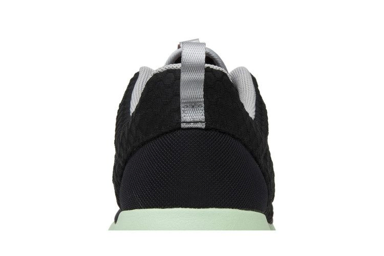 Кроссовки Nike Roshe One FB 'Yeezy'