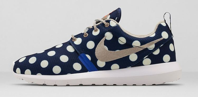 Кроссовки Nike Rosherun NM City QS 'NYC'