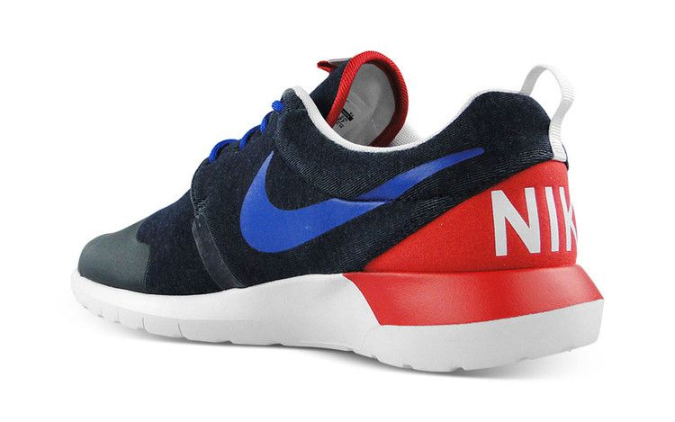 Кроссовки Nike Roshe One NM W SP 'France'