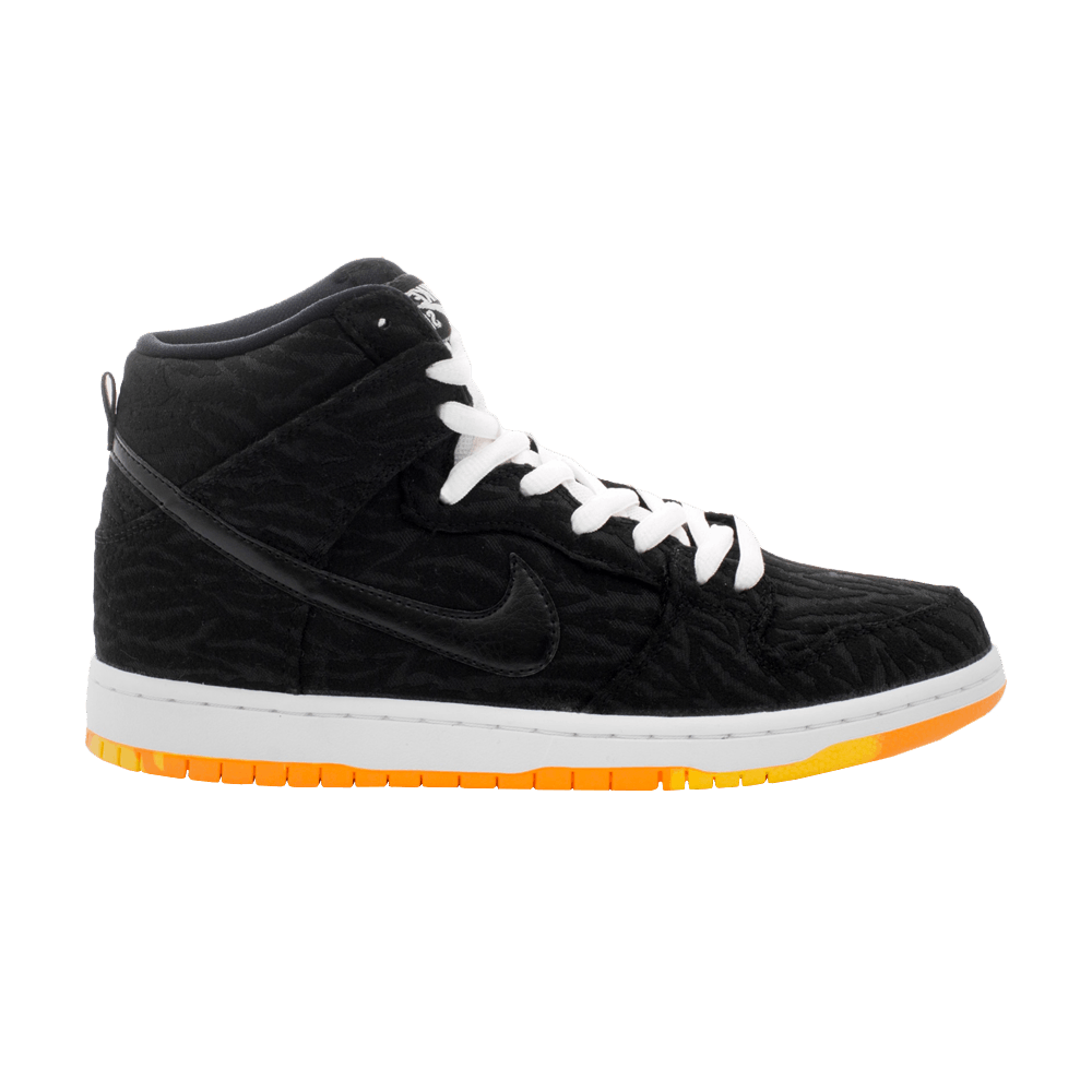 sb-dunk-high-pro-skunk-305050-034