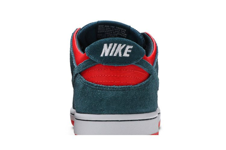 Кроссовки Nike Zoom Dunk Low Pro SB 'Reverse Shark'
