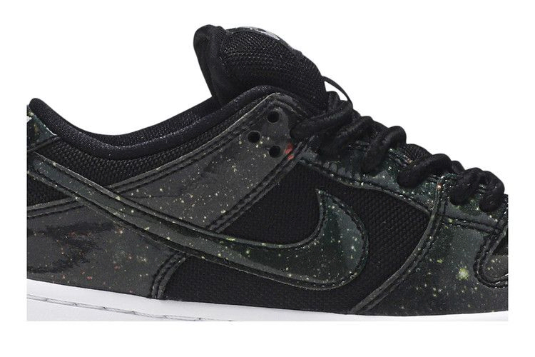 Кроссовки Nike SB Dunk Low TRD QS 'Galaxy'