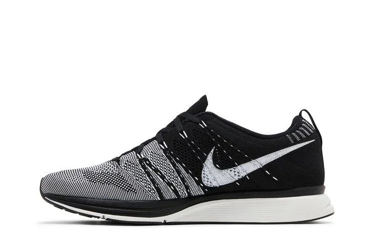 Кроссовки Nike Flyknit Trainer+ 'Black White'
