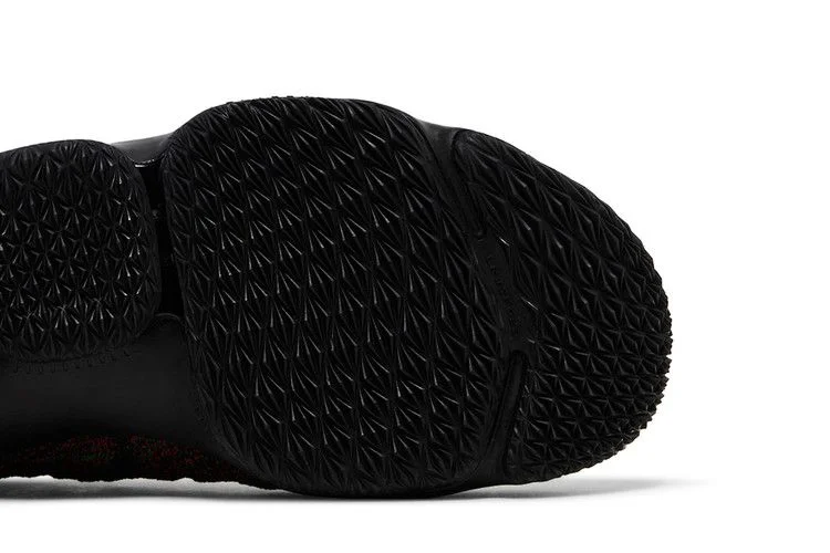 Кроссовки Nike LeBron 15 'BHM'