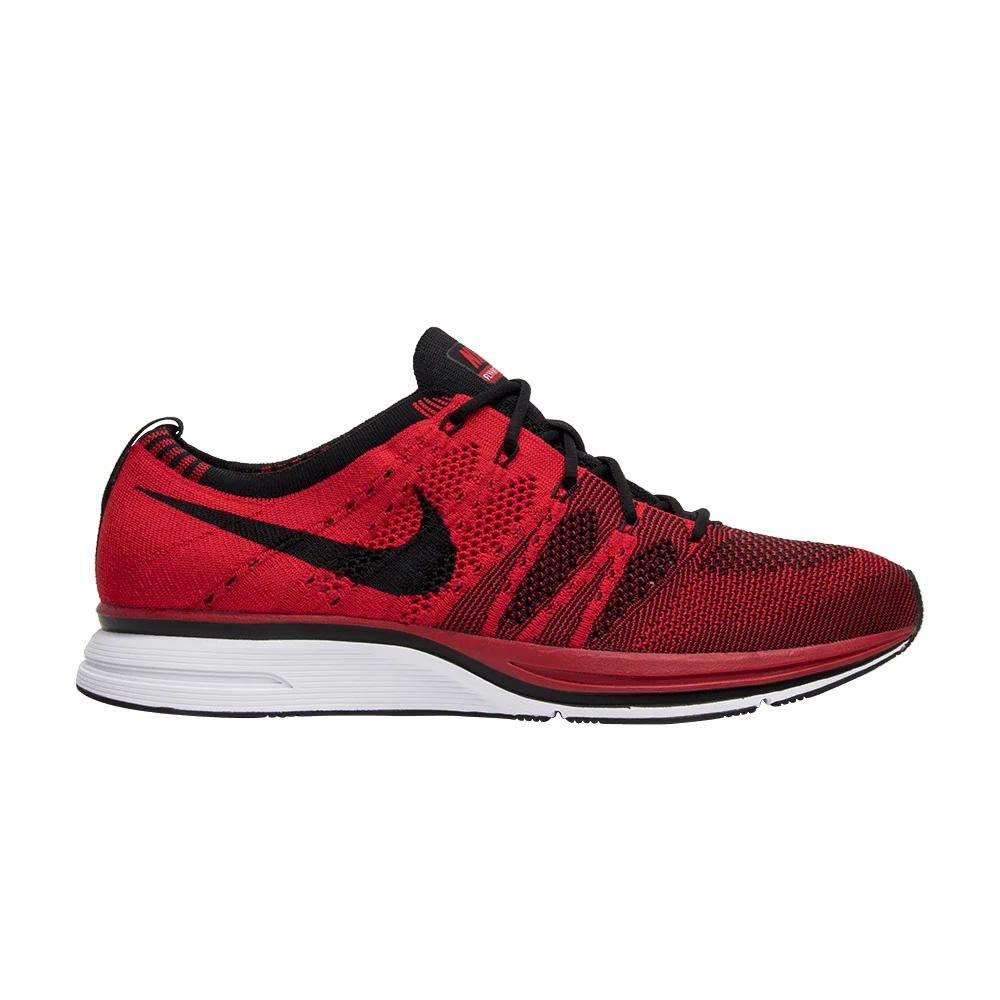 Кроссовки Nike Flyknit Trainer 'University Red'