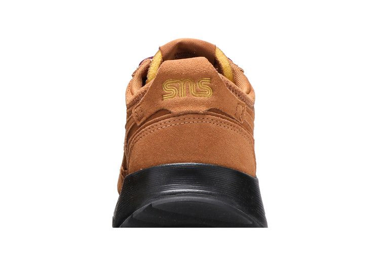 Кроссовки Reebok Sneakersnstuff x Classic Leather Legacy 'Wild Brown'