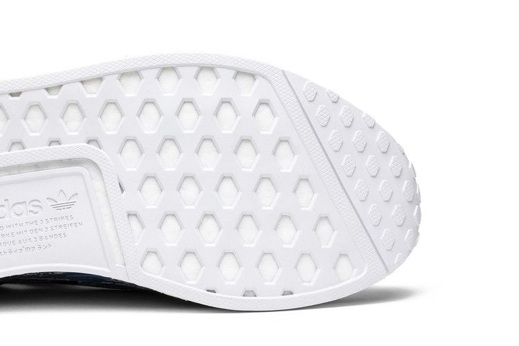 Кроссовки adidas Sneakersnstuff x NMD_R1 Primeknit 'Datamosh 2.0'