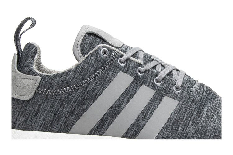 Кроссовки adidas Sneakersnstuff x NMD_R2 'Grey Melange'