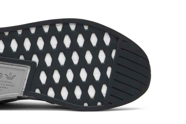 Кроссовки adidas Sneakersnstuff x NMD_R2 'Grey Melange'