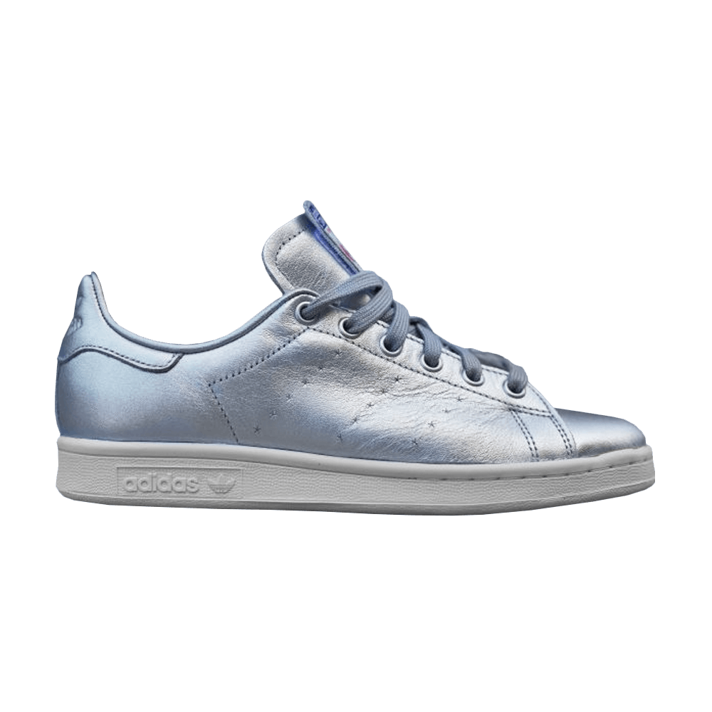 sneakersnstuff-x-stan-smith-spacesuit-s75508
