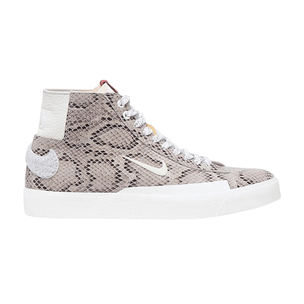 Кроссовки Nike Soulland x Blazer Mid QS SB 'FRI.day 03'
