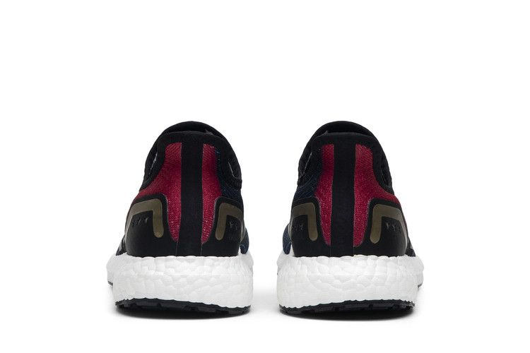 Кроссовки adidas Marvel x Speedfactory AM4CM 'Captain Marvel'