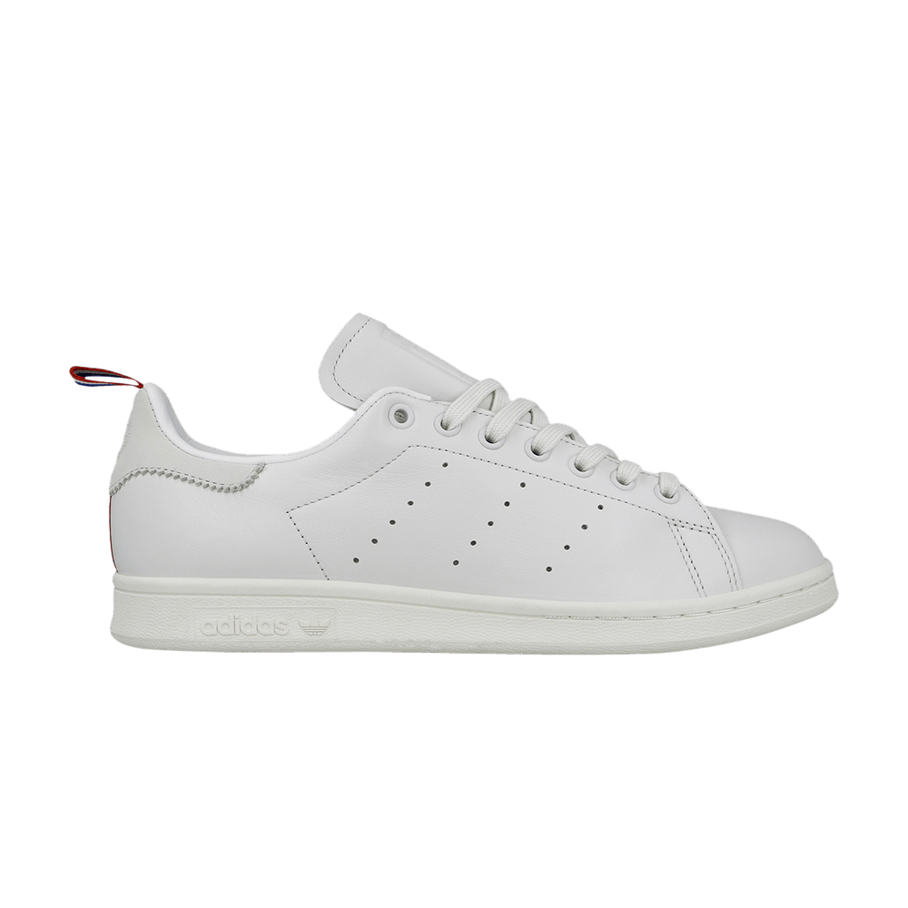 stan-smith-tri-color-tab-bd7433