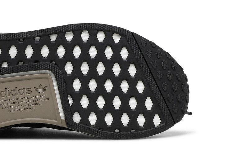 Кроссовки adidas Star Wars x NMD_R1 'Mandolarian'