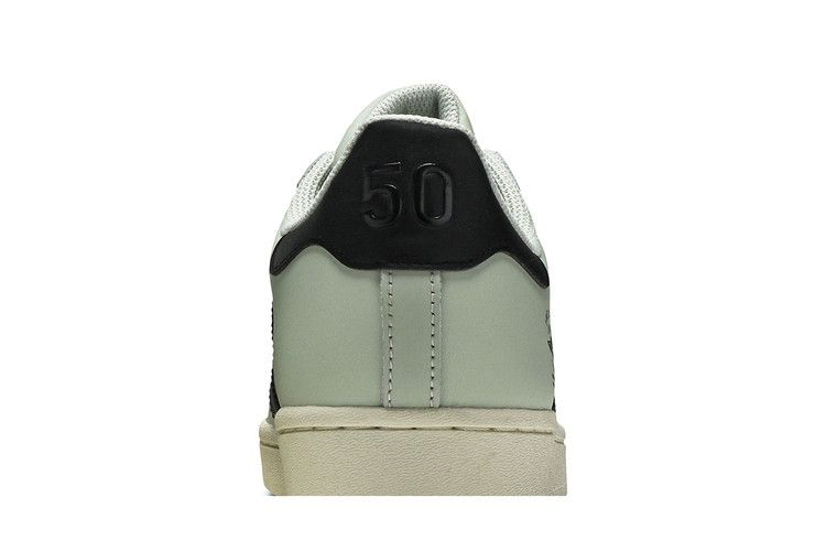 Кроссовки adidas Star Wars x Superstar 'The Child'