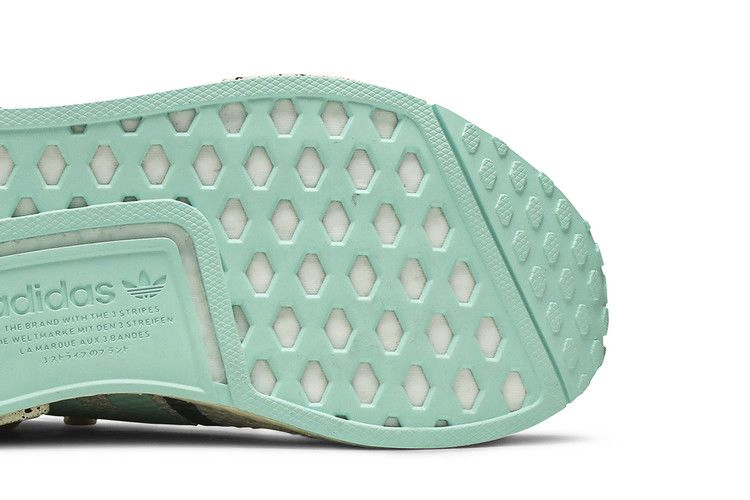 Кроссовки adidas Star Wars x Wmns NMD_R1 'The Child - Find Your Way'