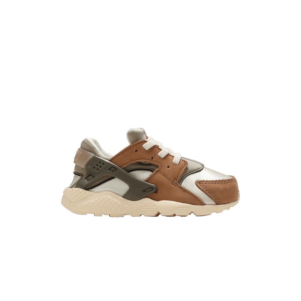 stussy-x-air-huarache-le-td-desert-oak-2021-dh3323-200