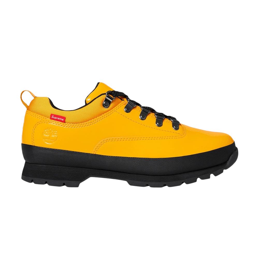 supreme-x-euro-hiker-low-yellow-black-tb0a2djv-733