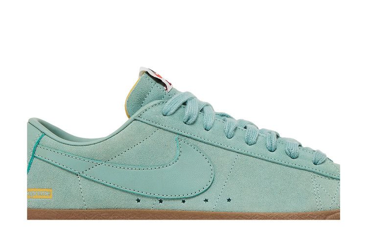 Кроссовки Nike Supreme x SB Blazer Low GT QS 'Cannon'