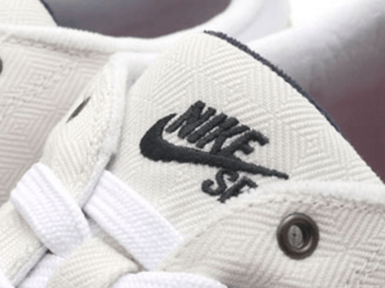 Кроссовки Nike Supreme x SB GTS QS 'Phantom'