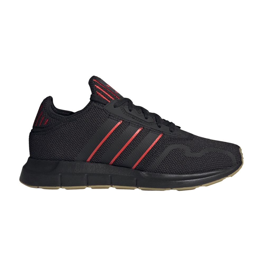 swift-run-x-black-scarlet-fy6234