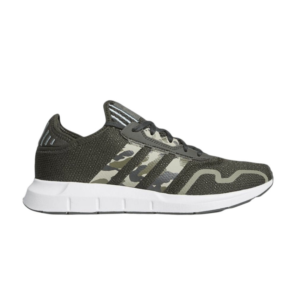 swift-run-x-camouflage-twist-fy2131