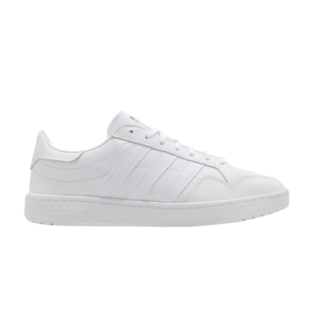 team-court-cloud-white-ef6049