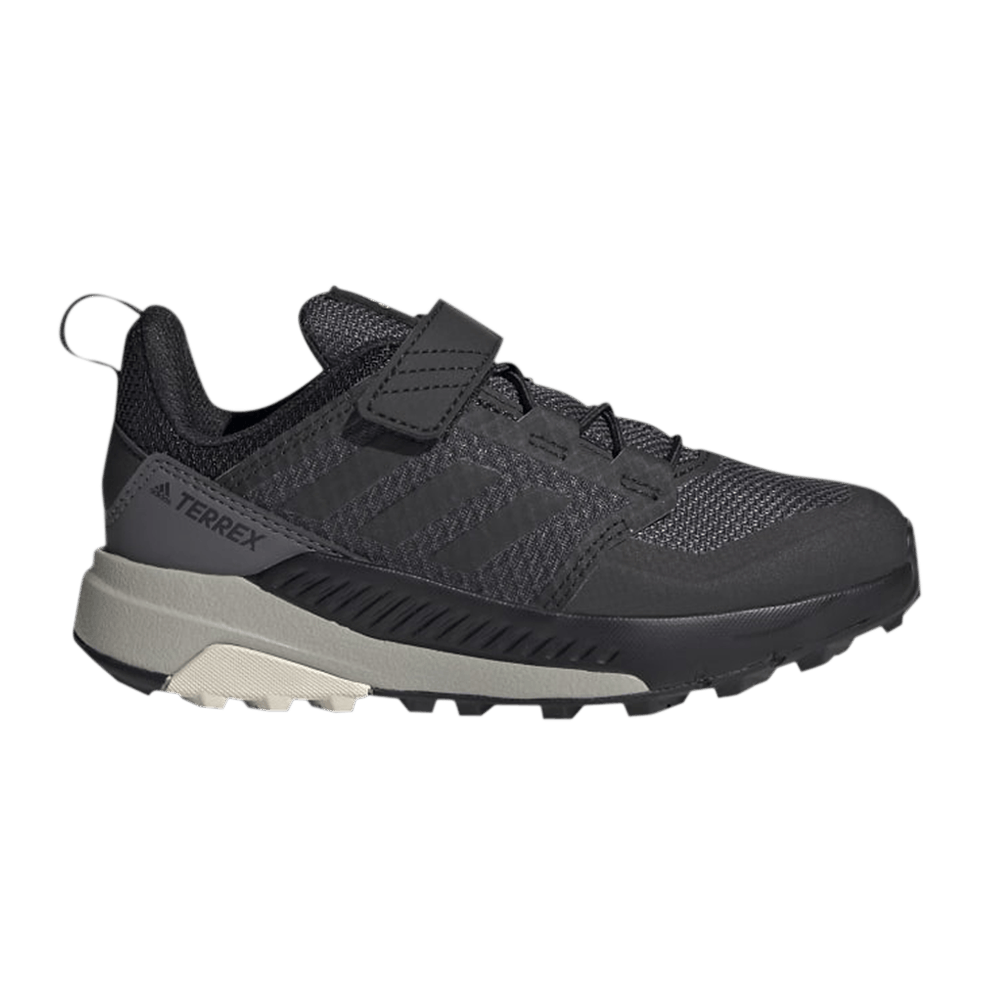 terrex-trailmaker-j-grey-black-fw9324