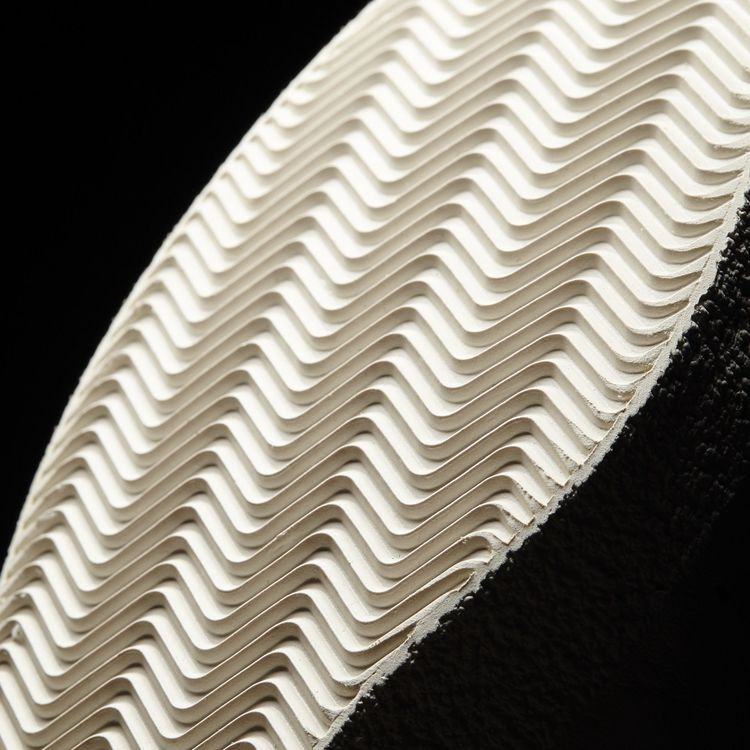 Кроссовки adidas Topanga Clean