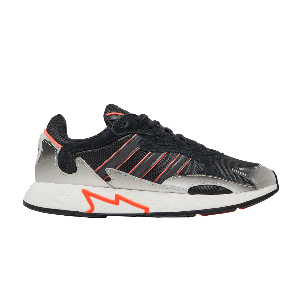 tresc-run-core-black-solar-red-eg7411