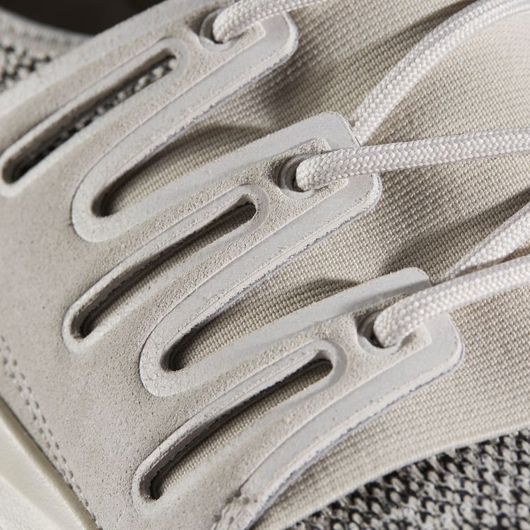 Кроссовки adidas Tubular Radial