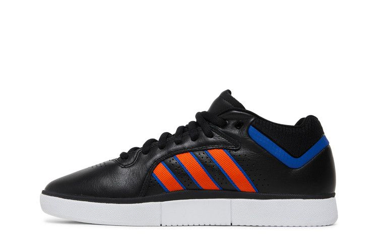 Кроссовки adidas Tyshawn 'Black Orange'