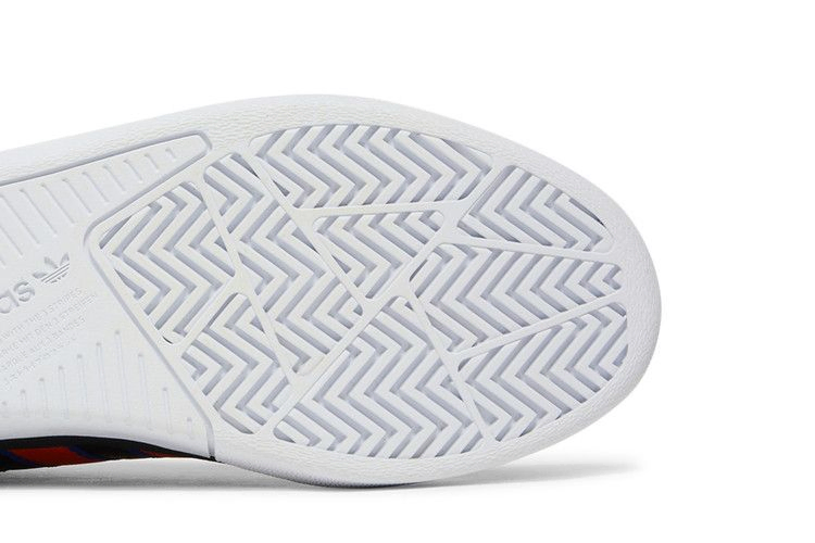 Кроссовки adidas Tyshawn 'Black Orange'