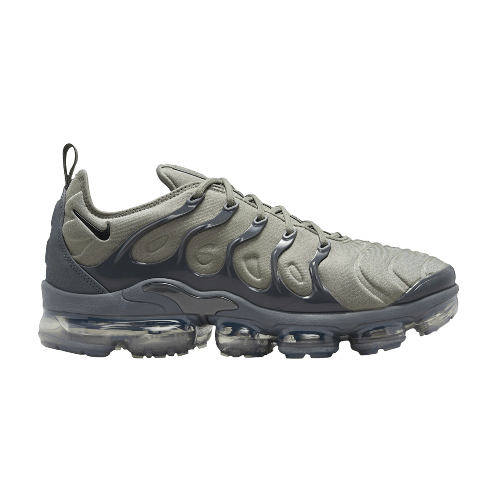 vapormax-plus-dark-stucco-at5681-001