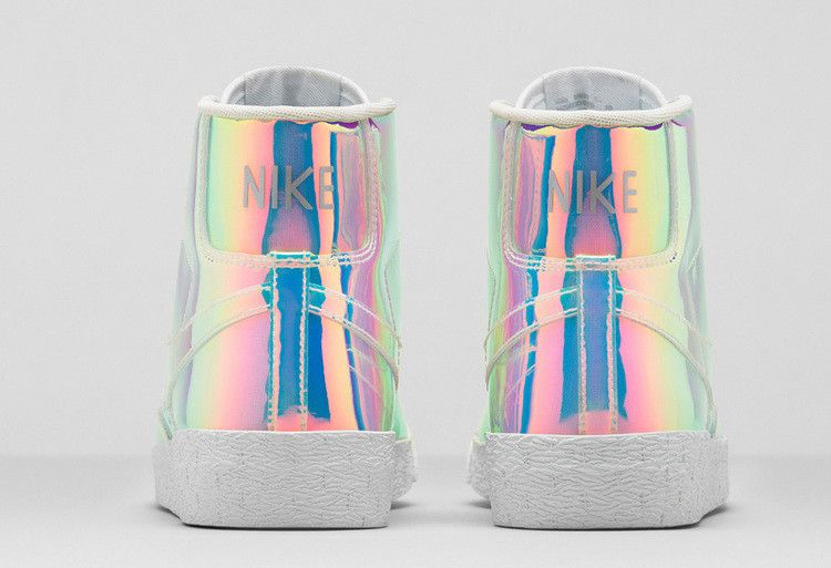 Кроссовки Nike Wmns Blazer Mid Prm Qs 'Iridescent'