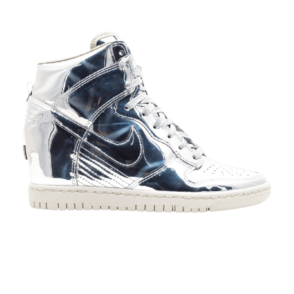 Кроссовки Nike Wmns Dunk Sky High SP 'Liquid Silver'