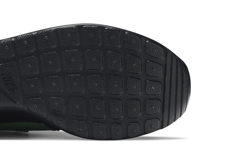 Кроссовки Nike Wmns Rosherun DB 'Doernbecher'